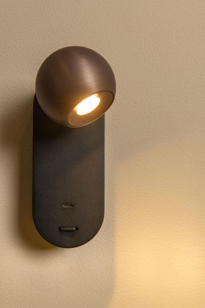 Lucide MONTANA - Wall light - LED - CCT - 1x6,3W 2700K/4000K - With USB charging point - Coffee - Premium